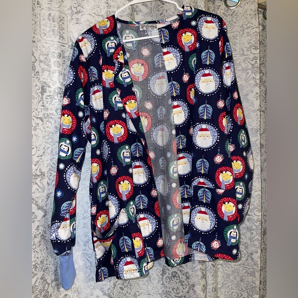 Medium scrub jacket